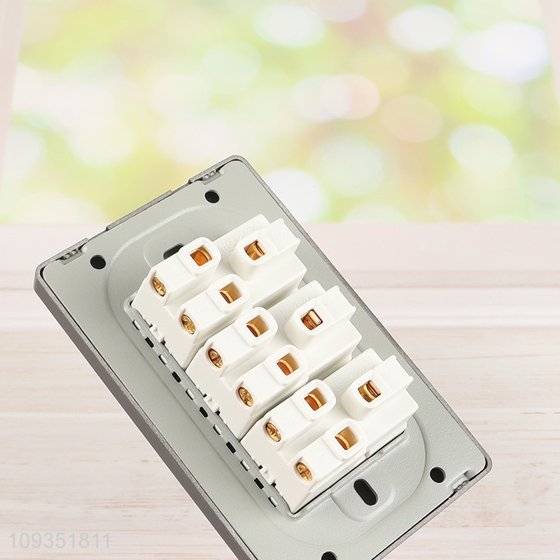 New product black wall plug sockets for sale